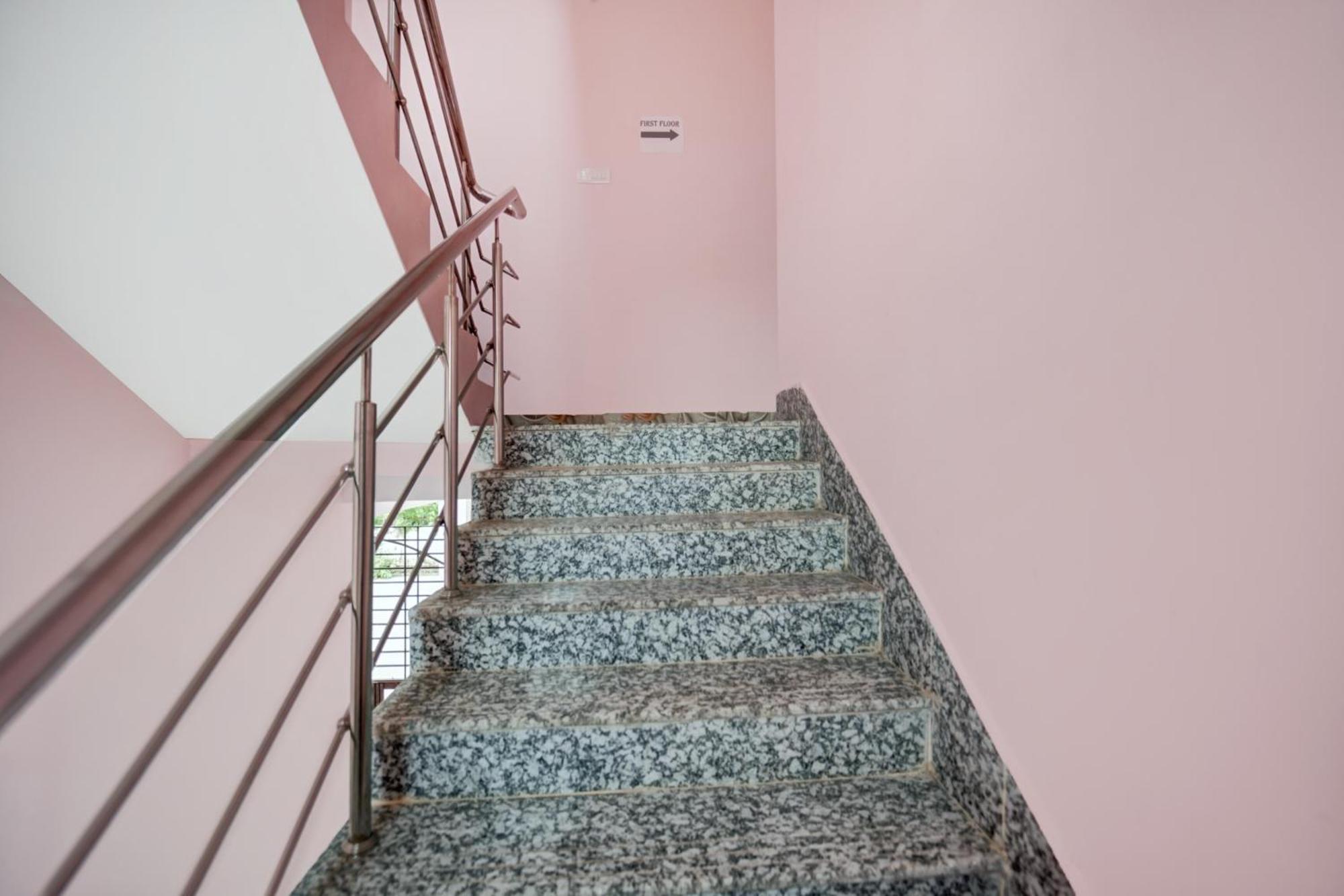Super Oyo Hotel O Shahi Mahal 巴特那 外观 照片